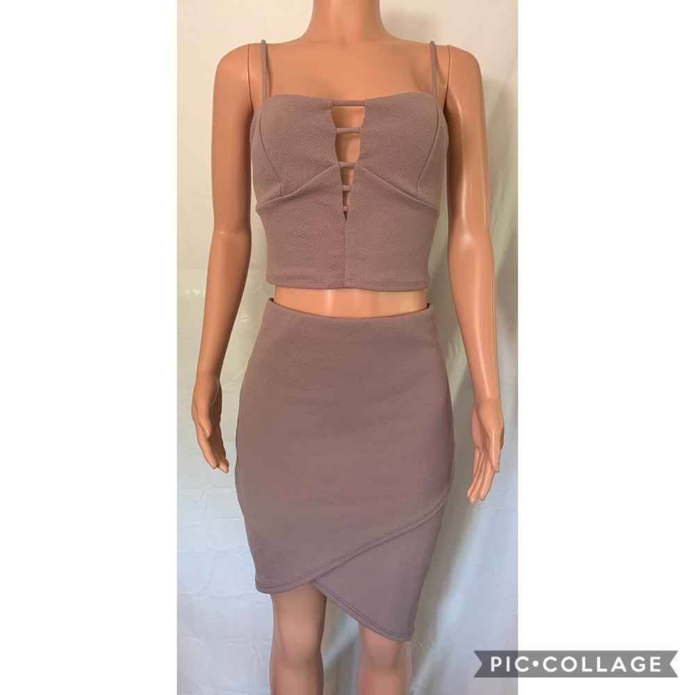 Mauve crop top and skirt set